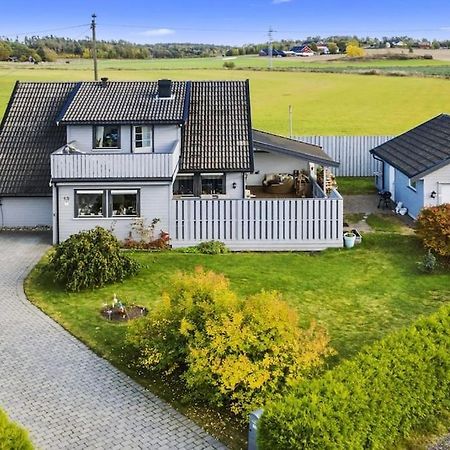 Villa Hyggelig Enebolig Pa Notteroy, Rett Ved Golfbane Exterior foto